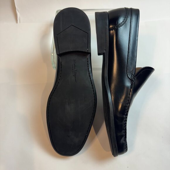 Ferragamo - Black leather loafers main image 4